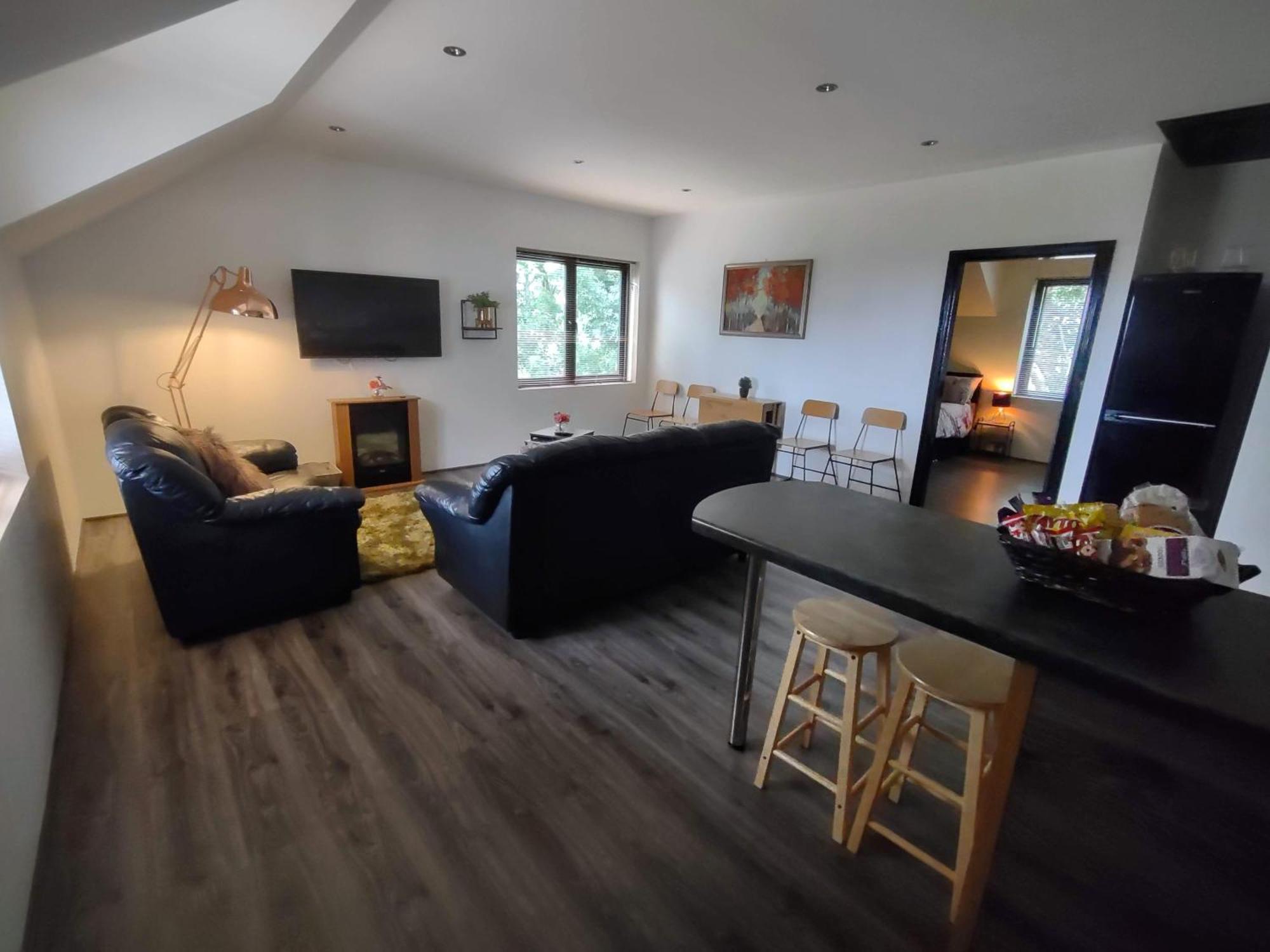Ballymakeever - Private Hot Tub Apartment *